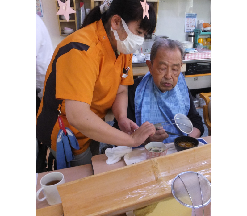 流しそうめん